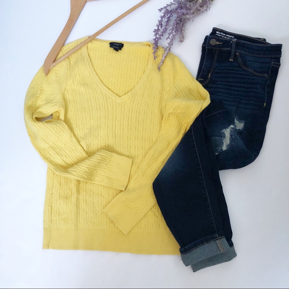 🌿Yellow Knit Sweater🌿